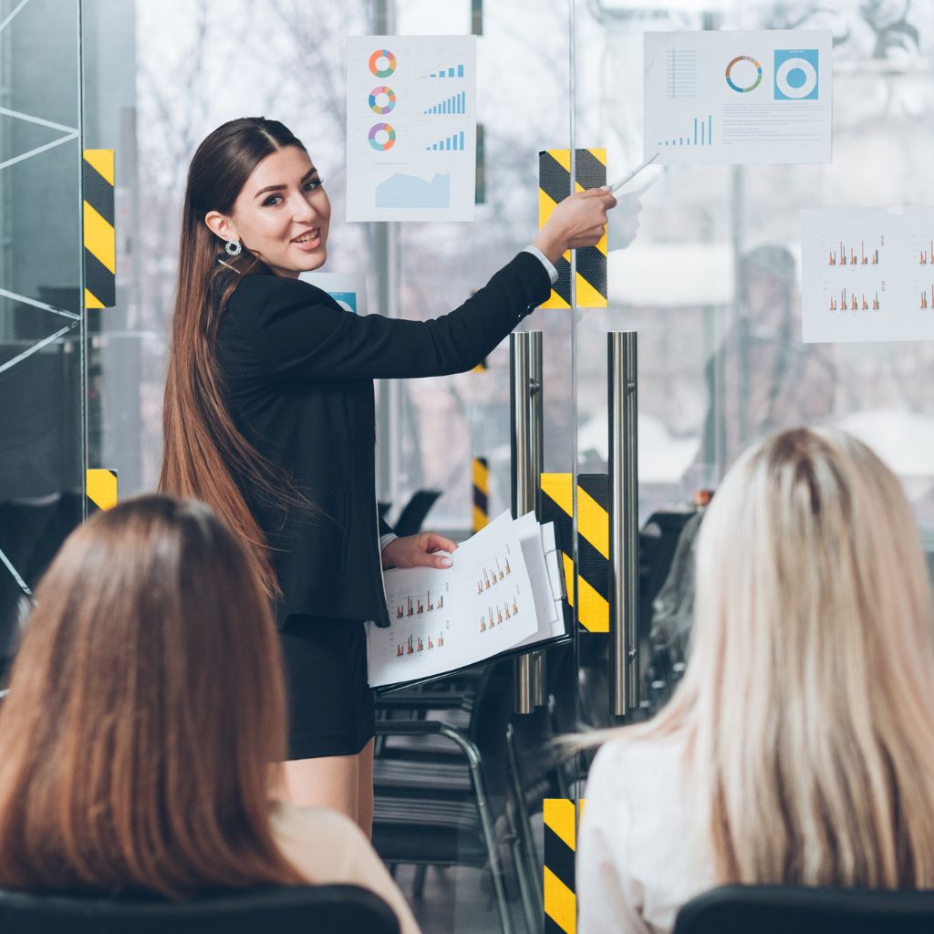 Las Empresas que Adoptan el Coaching Empresarial Aumentan su Rendimiento en un 25%